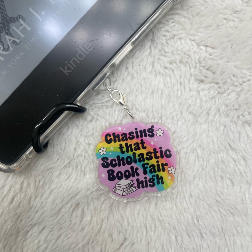 Scholastic kindle dust plug